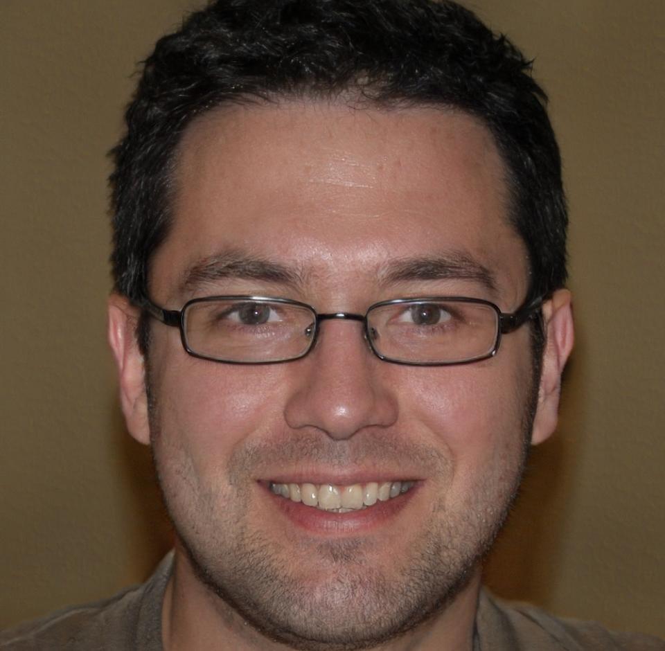 Carlos Mendoza, estilista profesional graduado de florinthuqen